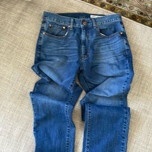 Cremieux straight leg jeans size 32/32